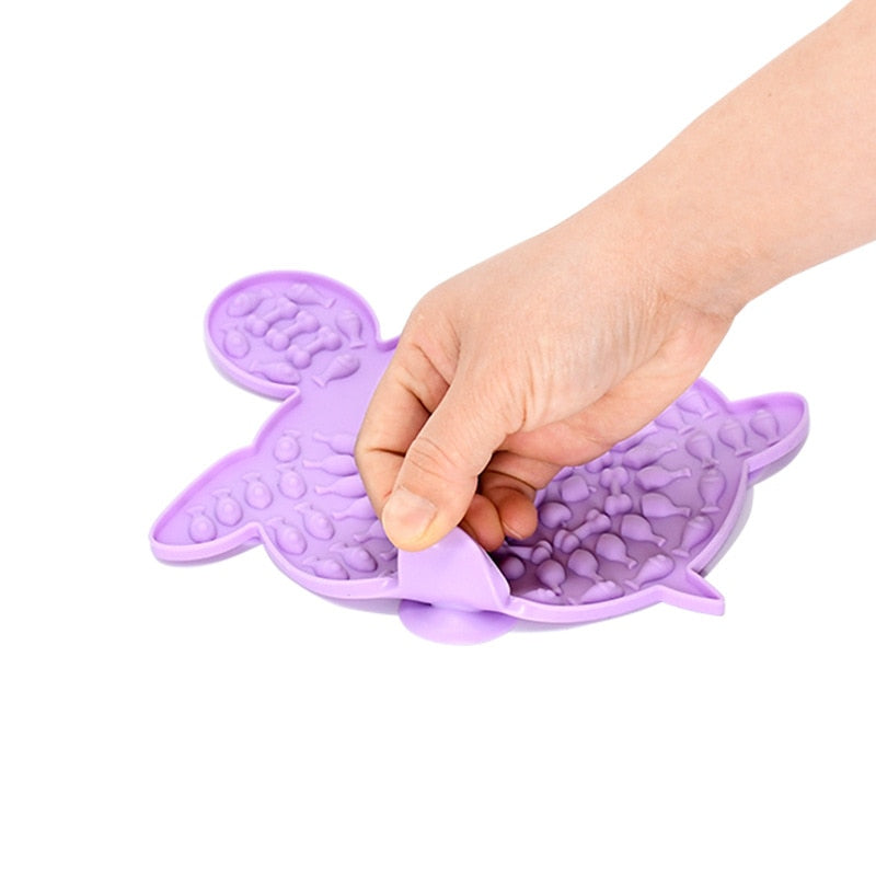 Bathing Distraction Dog Lick Mat
